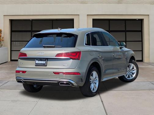 2023 Audi Q5 45 S line Premium