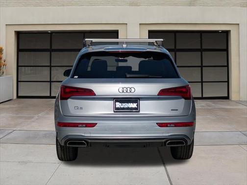 2022 Audi Q5 45 S line Premium Plus