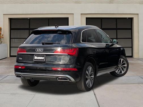 2023 Audi Q5 45 S line Premium Plus