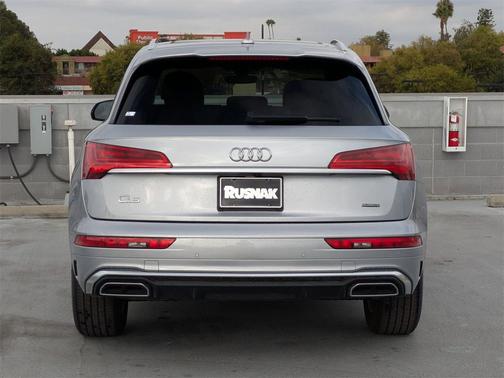 2022 Audi Q5 45 S line Premium