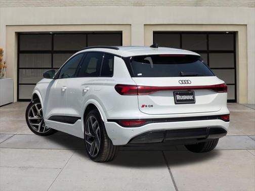 2025 Audi SQ6 e-tron Premium Plus quattro