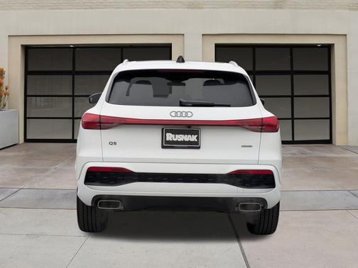 2025 Audi Q5 Premium TFSI quattro S tronic