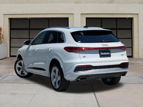 2025 Audi Q5 Premium Plus