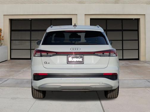 2023 Audi Q4 e-tron Premium Plus 40 RWD