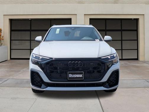2025 Audi Q8 55 Premium Plus
