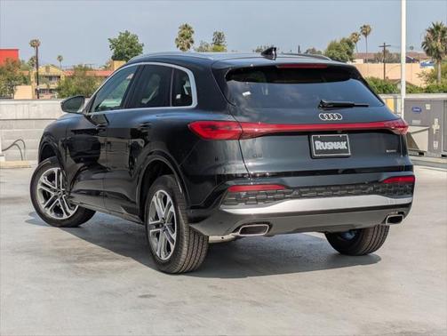 2025 Audi Q5 Premium Plus