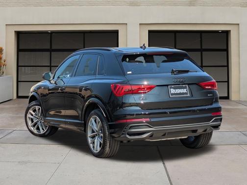 2025 Audi Q3 Premium 45 TFSI S line quattro Tiptronic