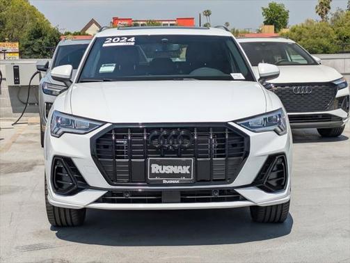 2024 Audi Q3 45 S line Premium Plus