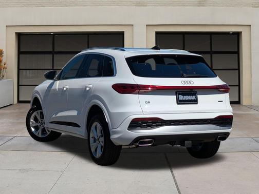 2025 Audi Q5 Premium