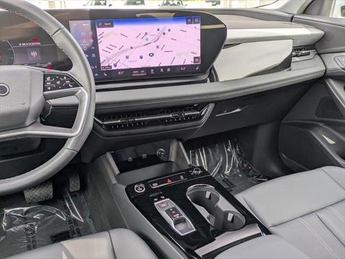 2025 Audi Q6 e-tron Premium quattro