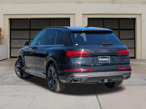2026 Audi Q7 55 Premium Plus