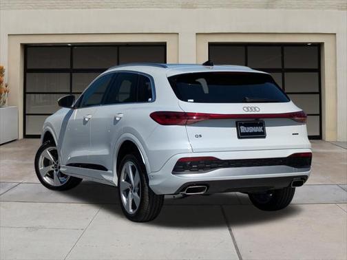 2025 Audi Q5 Premium Plus