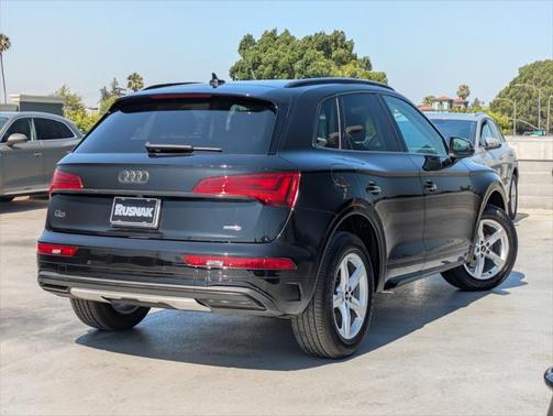 2023 Audi Q5 40 Premium