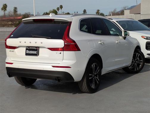 2019 Volvo XC60 T5 Momentum
