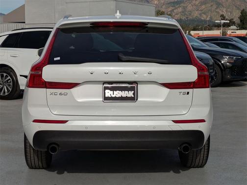 2019 Volvo XC60 T5 Momentum