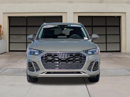 2023 Audi Q5 45 S line Premium Plus