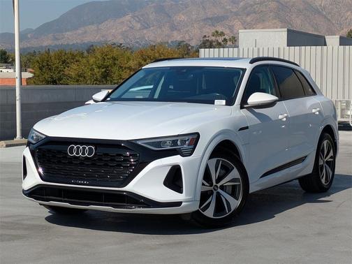 2024 Audi Q8 e-tron Premium