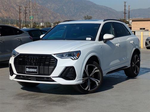2024 Audi Q3 45 S line Premium Plus