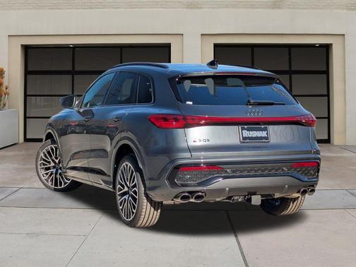 2025 Audi SQ5 3.0T Premium Plus