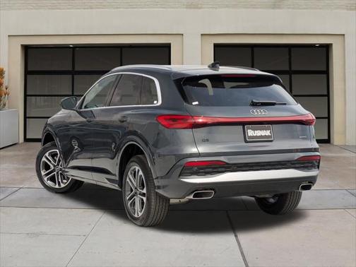 2025 Audi Q5 Premium
