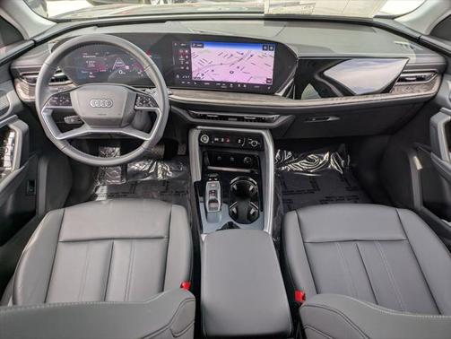 2025 Audi Q5 Premium