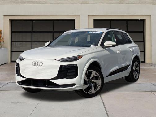 2025 Audi Q6 e-tron Premium Plus quattro