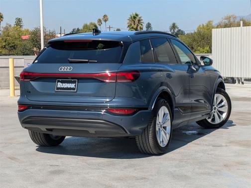 2025 Audi Q6 e-tron Premium