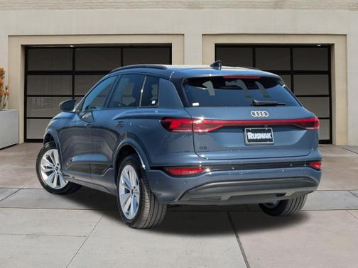 2025 Audi Q6 e-tron Premium