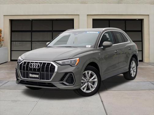 2022 Audi Q3 45 S line Premium