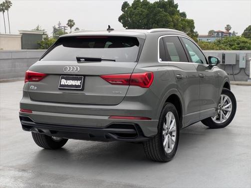 2022 Audi Q3 45 S line Premium