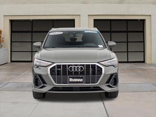 2022 Audi Q3 45 S line Premium