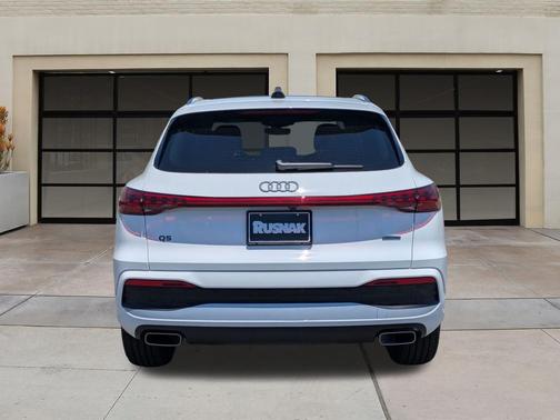 2025 Audi Q5 Premium