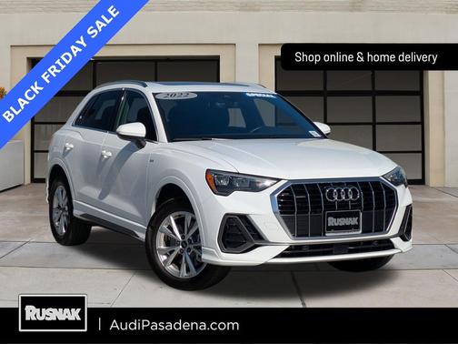 2022 Audi Q3 45 S line Premium