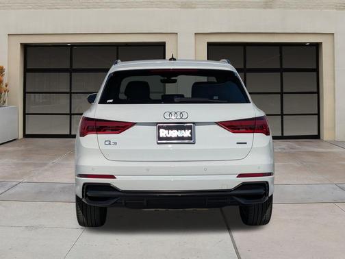 2022 Audi Q3 45 S line Premium