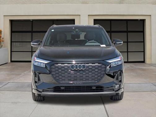2025 Audi Q4 e-tron Premium Plus 55 quattro