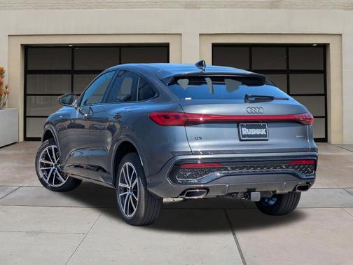 Daytona Gray 2026 Audi Q5 Sportback Premium Plus TFSI quattro S tronic