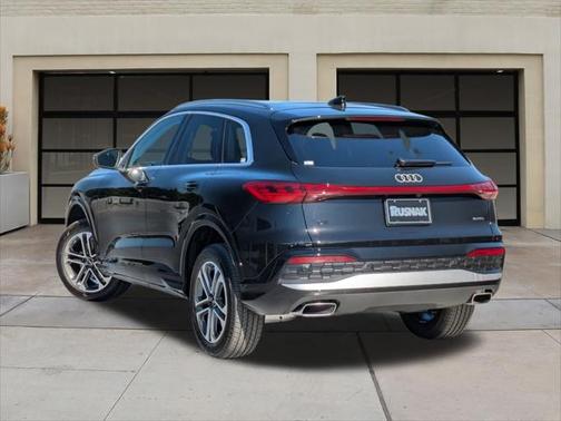 2025 Audi Q5 Premium