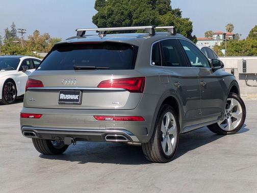 Chronos Gray Metallic 2023 Audi Q5 45 S line Premium Plus