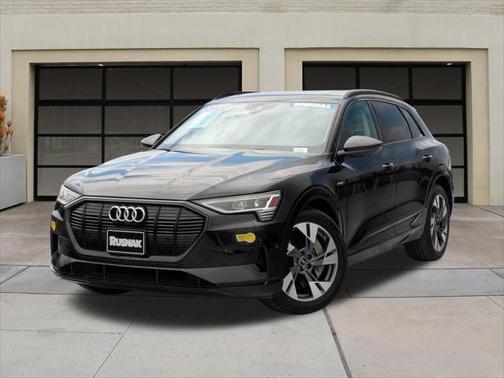 2022 Audi e-tron Premium