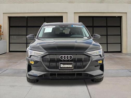 2022 Audi e-tron Premium
