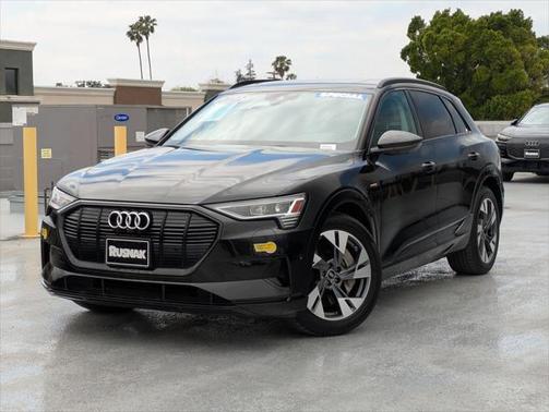 2022 Audi e-tron Premium