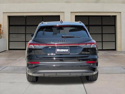 2025 Audi Q4 e-tron Premium Plus 55 quattro
