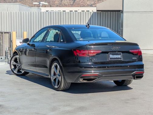 2023 Audi A4 45 S line Premium Plus