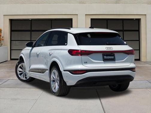 2025 Audi Q6 e-tron Premium Plus