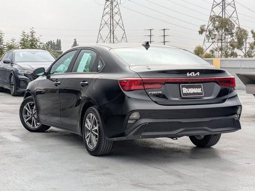 Aurora Black 2023 Kia Forte LXS