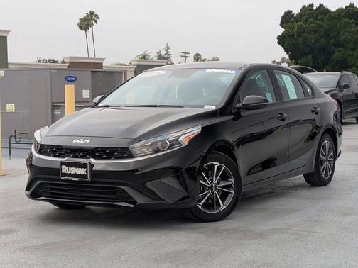 Aurora Black 2023 Kia Forte LXS