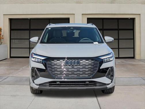 2025 Audi Q4 e-tron Premium 55 quattro