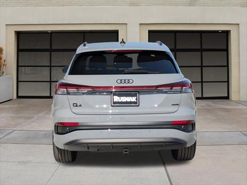 2025 Audi Q4 e-tron Premium 55 quattro