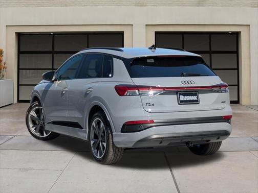 2025 Audi Q4 e-tron Premium 55 quattro