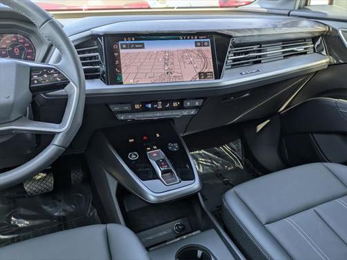 2025 Audi Q4 e-tron Premium 55 quattro